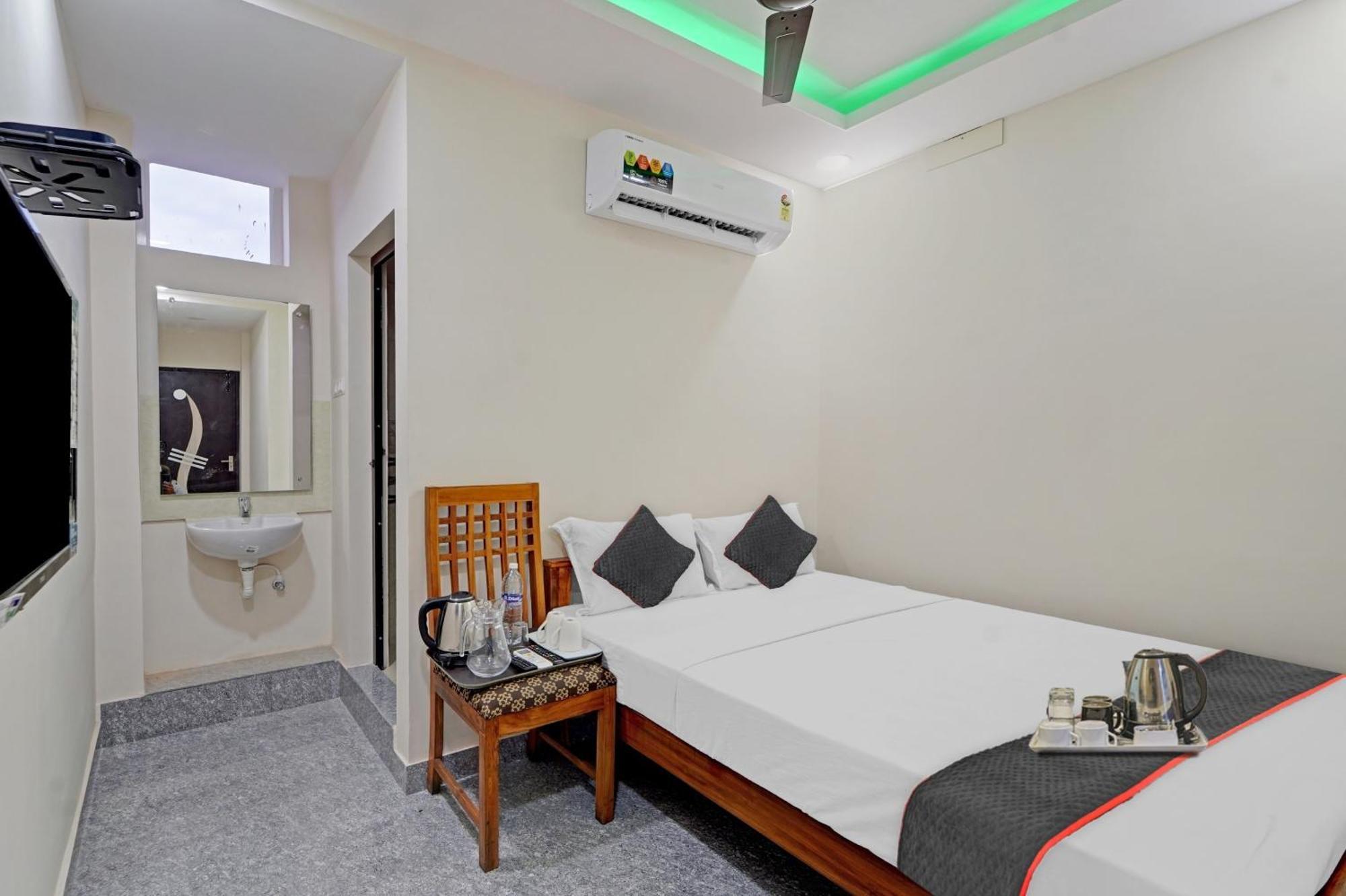 Super Townhouse 1096 Hotel Redfox Nungambakkam Near Apollo & Shankar Nethralaya Hospital Chennai Exterior foto